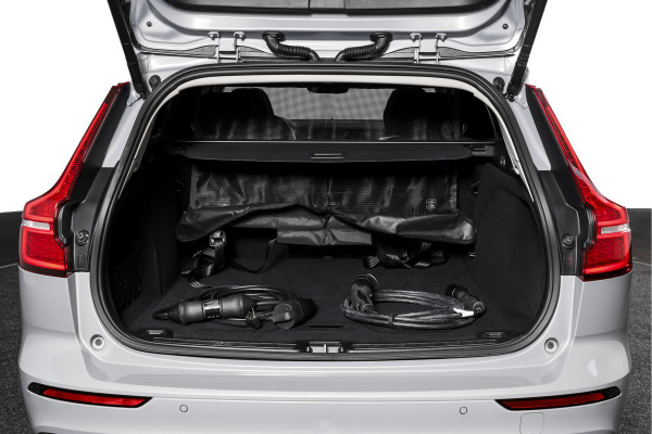 Volvo V60 2.0 T6 Plug-in hybrid AWD Ultra Dark 253 PK - Automaat | S/K-Panodak | Dig. Cockpit | Adapt. Cruise | Stoel-+Stuurverw. | PDC | 360 Camera | NAV + App. Connect | ECC | Elek. Klep | LM 19" | 9589