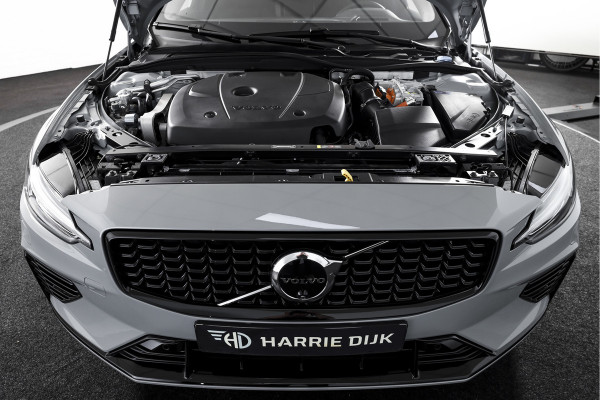 Volvo V60 2.0 T6 Plug-in hybrid AWD Ultra Dark 253 PK - Automaat | S/K-Panodak | Dig. Cockpit | Adapt. Cruise | Stoel-+Stuurverw. | PDC | 360 Camera | NAV + App. Connect | ECC | Elek. Klep | LM 19" | 9589