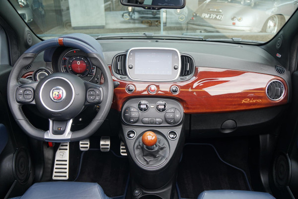 Fiat 695C 1.4 T-Jet Abarth Rivale 220PK + AKRAPOVIC / FORGE / BEATS / RIVA HOUTAFWERKING