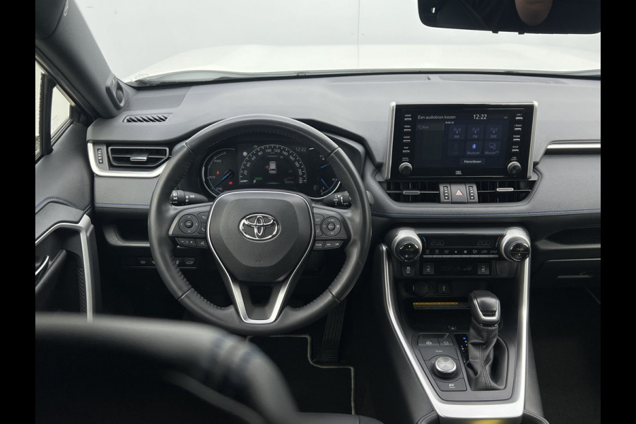 Toyota RAV4 2.5 Hybrid AWD Executive Bi-Tone | Trekhaak | JBL Audio | Camera | Dodehoek