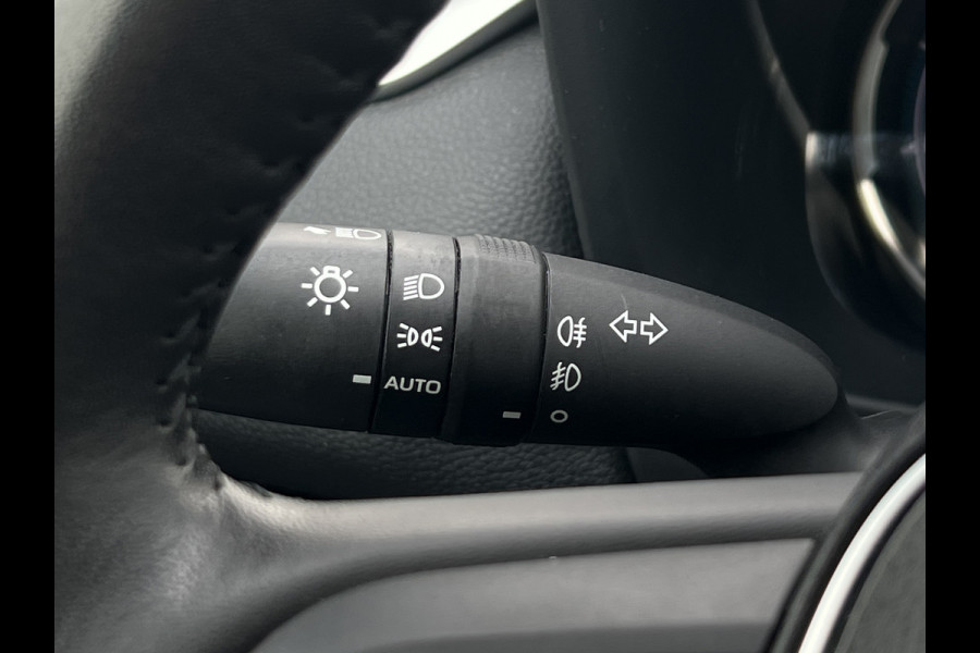 Toyota RAV4 2.5 Hybrid AWD Executive Bi-Tone | Trekhaak | JBL Audio | Camera | Dodehoek