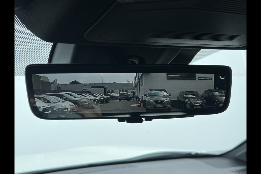 Toyota RAV4 2.5 Hybrid AWD Executive Bi-Tone | Trekhaak | JBL Audio | Camera | Dodehoek