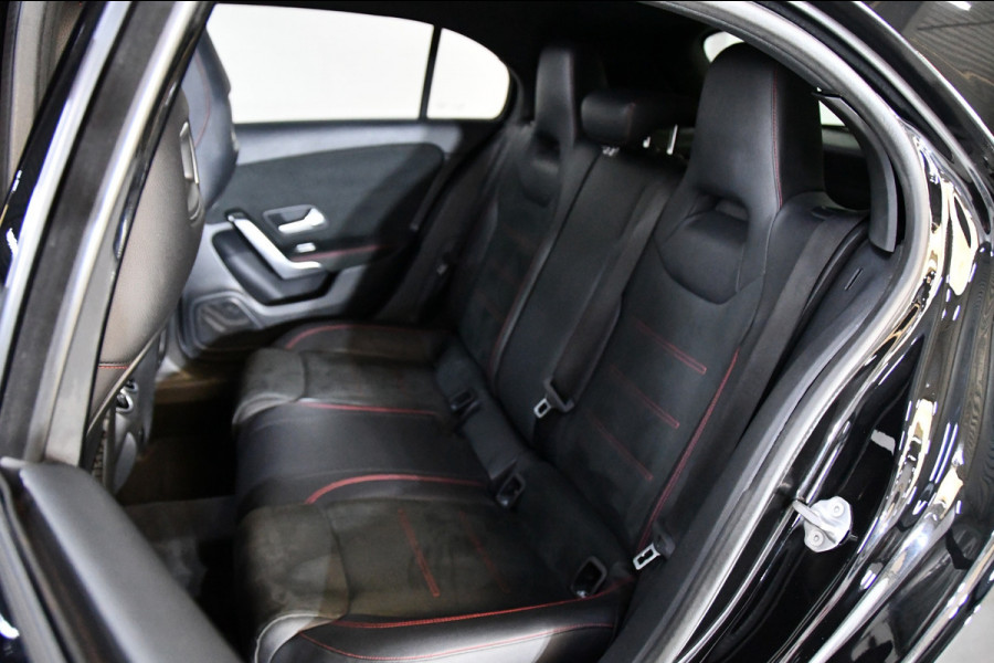 Mercedes-Benz A-Klasse 250 AMG Line sfeer, pano