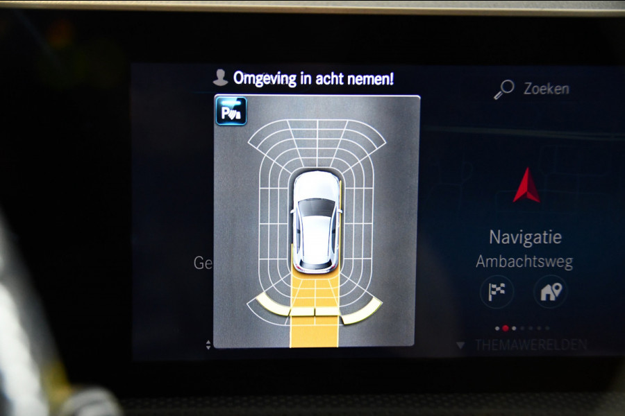 Mercedes-Benz A-Klasse 250 AMG Line sfeer, pano