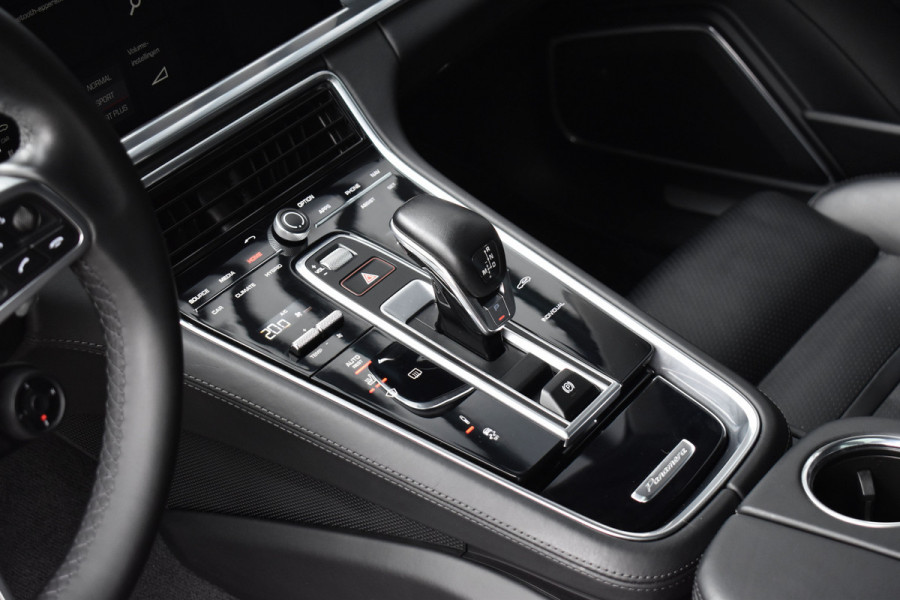 Porsche Panamera Sport Turismo 2.9 4 E-Hybrid 462pk SportDesign | Panoramadak | ACC | PDLS+ | 360 Camera | Bose | Stoelverwarming 4-zone | Stuurverwarming |