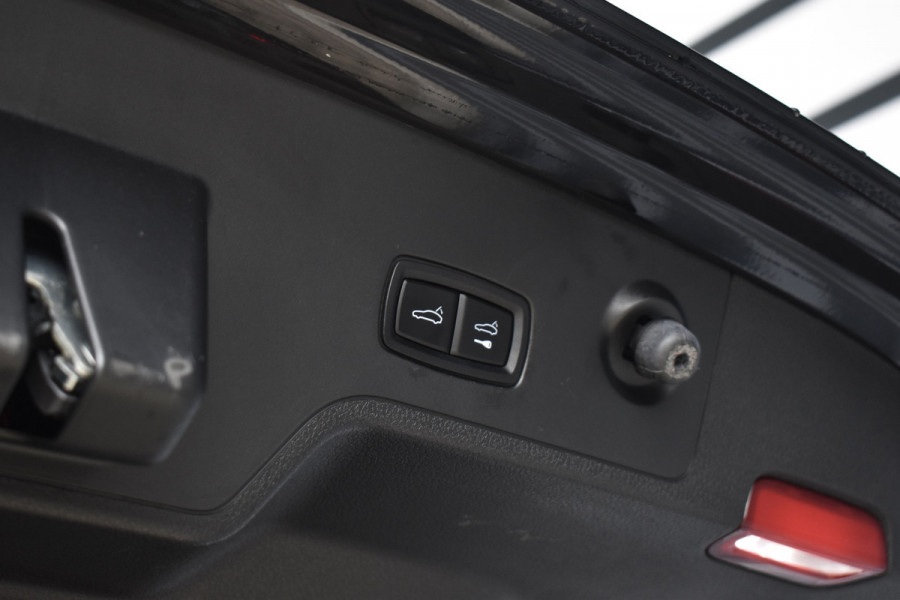 Porsche Panamera Sport Turismo 2.9 4 E-Hybrid 462pk SportDesign | Panoramadak | ACC | PDLS+ | 360 Camera | Bose | Stoelverwarming 4-zone | Stuurverwarming |