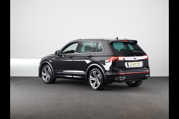 Volkswagen Tiguan 1.5 TSI R-Line Business 150 pk Automaat (DSG) | Verlengde garantie | Navigatie | Panoramadak | Elektr. trekhaak | Parkeersensoren (Park assist) | Achteruitrijcamera | Stoelverwarming |