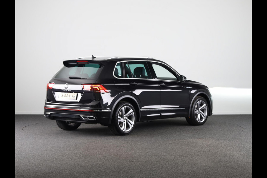 Volkswagen Tiguan 1.5 TSI R-Line Business 150 pk Automaat (DSG) | Verlengde garantie | Navigatie | Panoramadak | Elektr. trekhaak | Parkeersensoren (Park assist) | Achteruitrijcamera | Stoelverwarming |