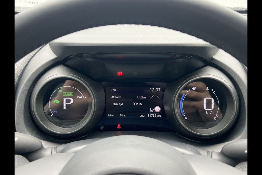 Toyota Yaris Cross 1.5 Hybrid Active Plus | LED | Camera | ACC | Clima