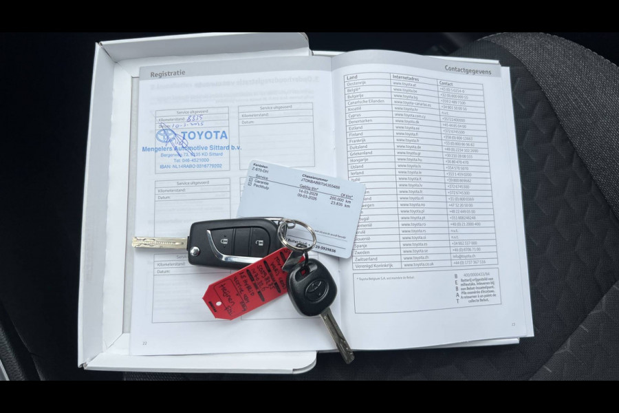 Toyota Yaris Cross 1.5 Hybrid Active Plus | LED | Camera | ACC | Clima