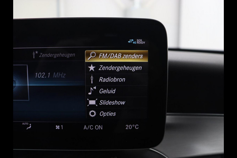 Mercedes-Benz C-Klasse 180 Business Solution AMG | Leder | Trekhaak | Stoelverwarming | Camera | Night Pack | Carplay | Side Assist | Digital Cockpit | Navigatie | Full LED | Park Assist