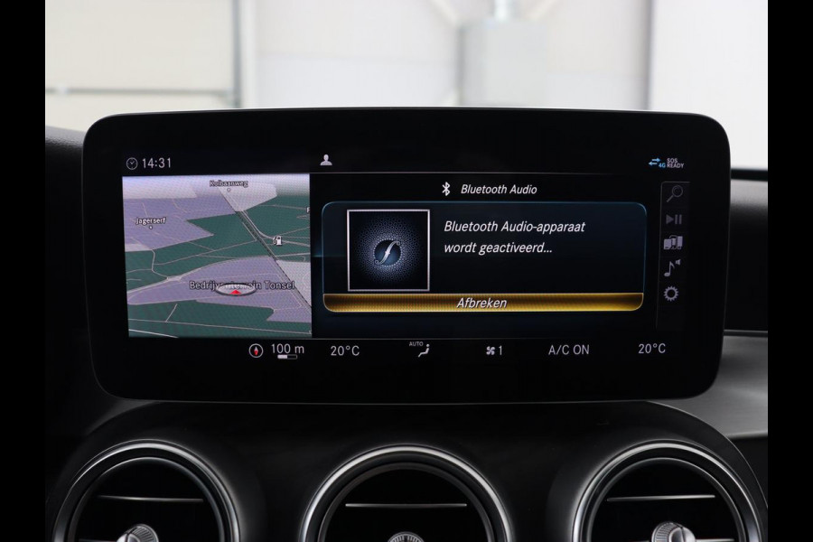 Mercedes-Benz C-Klasse 180 Business Solution AMG | Leder | Trekhaak | Stoelverwarming | Camera | Night Pack | Carplay | Side Assist | Digital Cockpit | Navigatie | Full LED | Park Assist