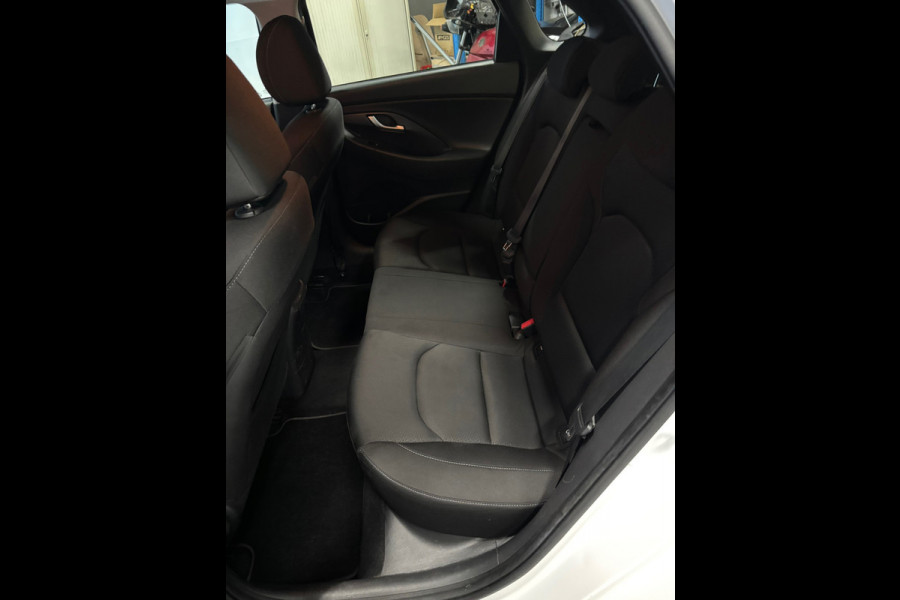 Hyundai i30 1.0 T-GDI Comfort Navi | Clima | Cruise | Camera | DAB+ | PDC
