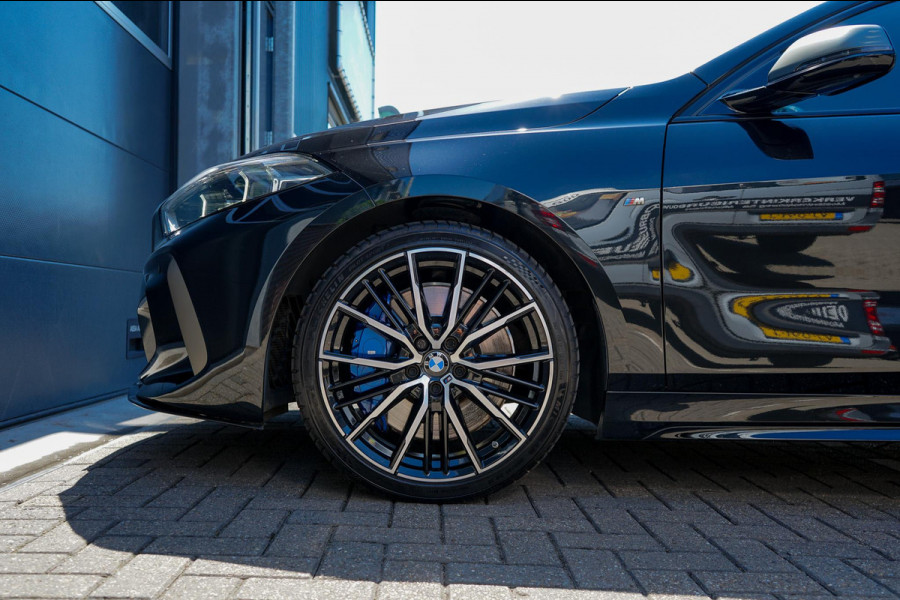 BMW 1-serie M135i xDrive High Executive