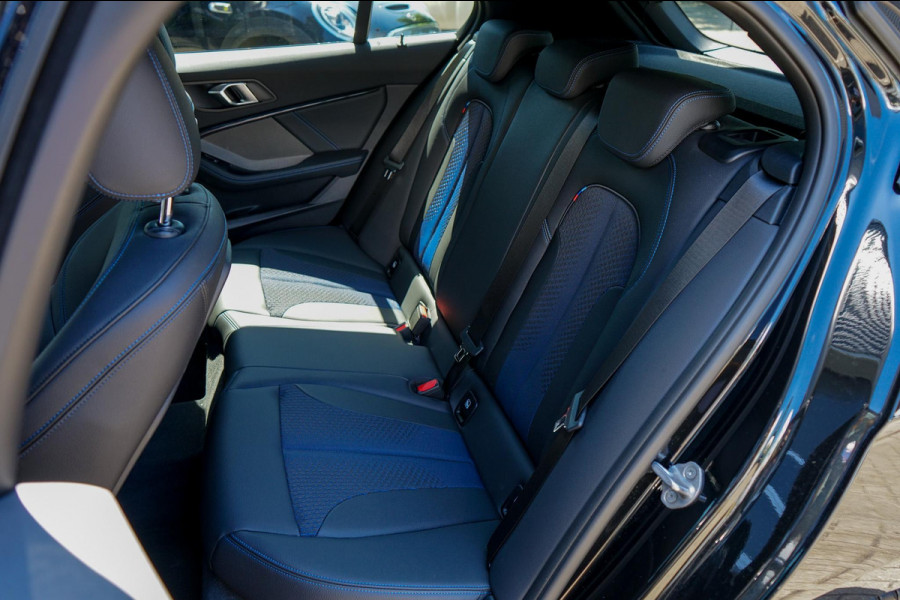 BMW 1-serie M135i xDrive High Executive