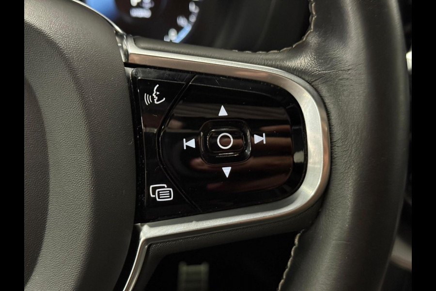 Volvo XC60 2.0 T6 Plug-in hybrid AWD R-Design | Adapt. Cruise control | Trekhaak | Open dak | Stoel-/Stuurwielverwarming