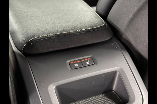 Volvo XC60 2.0 T6 Plug-in hybrid AWD R-Design | Adapt. Cruise control | Trekhaak | Open dak | Stoel-/Stuurwielverwarming