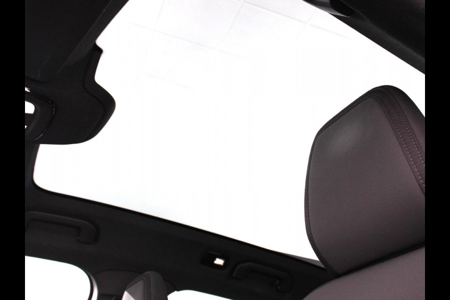 Polestar 2 Standard Range Single Motor 63kWh | Climate control | Cruise control | Panorama dak | Parkeersensoren + Camera | Trekhaak | Voorstoelen verwarmd | Apple Carplay/ Android Auto