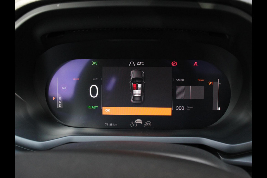 Polestar 2 Standard Range Single Motor 63kWh | Climate control | Cruise control | Panorama dak | Parkeersensoren + Camera | Trekhaak | Voorstoelen verwarmd | Apple Carplay/ Android Auto