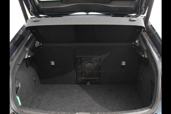 Polestar 2 Standard Range Single Motor 63kWh | Climate control | Cruise control | Panorama dak | Parkeersensoren + Camera | Trekhaak | Voorstoelen verwarmd | Apple Carplay/ Android Auto