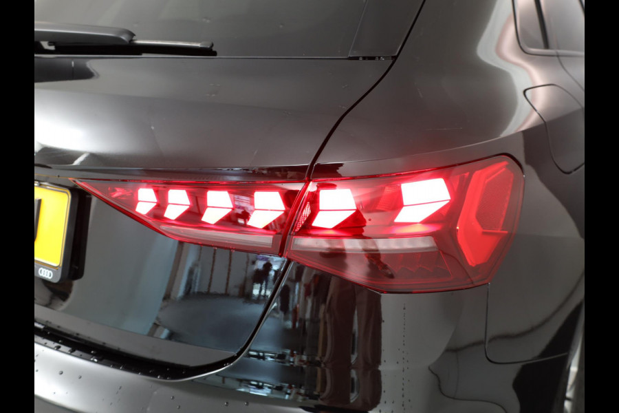 Audi A3 Sportback 35 TFSI S edition 150 pk S-tronic | Verlengde garantie | Navigatie | Parkeersensoren (Park assist) | LED koplampen | S-Line |