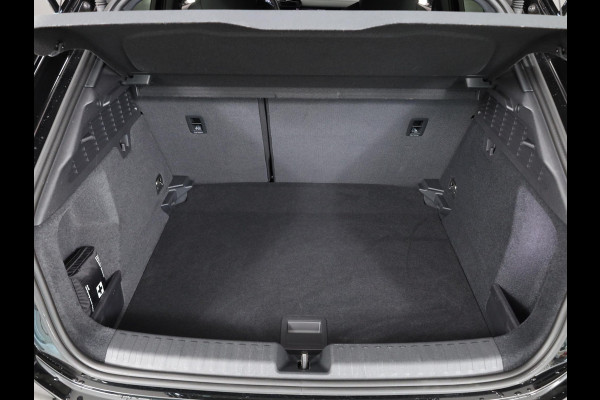 Audi A3 Sportback 35 TFSI S edition 150 pk S-tronic | Verlengde garantie | Navigatie | Parkeersensoren (Park assist) | LED koplampen | S-Line |
