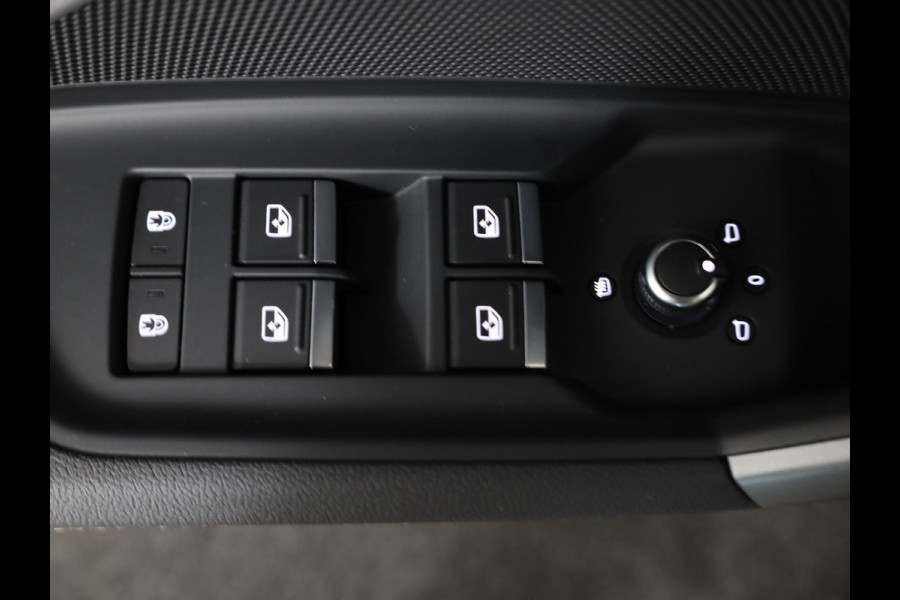 Audi A3 Sportback 35 TFSI S edition 150 pk S-tronic | Verlengde garantie | Navigatie | Parkeersensoren (Park assist) | LED koplampen | S-Line |