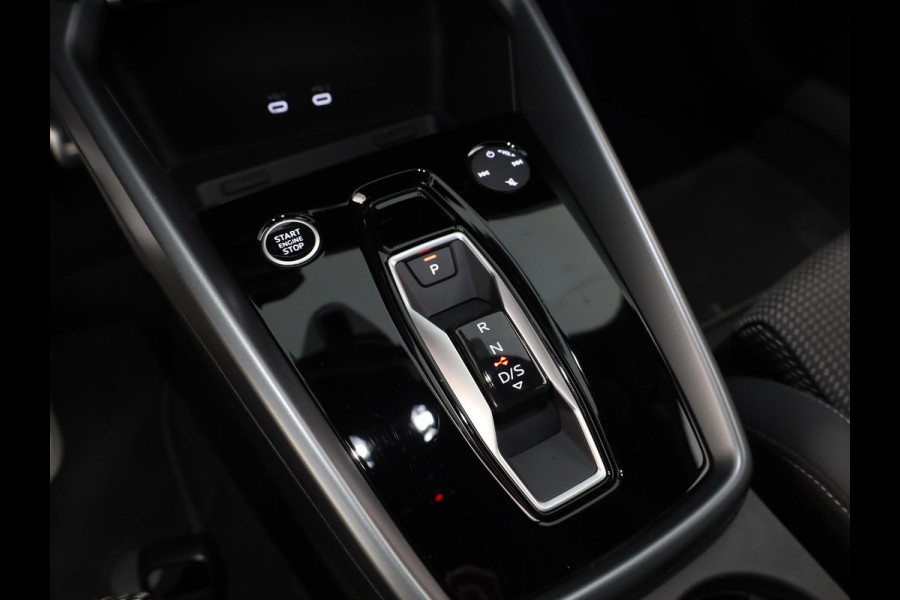 Audi A3 Sportback 35 TFSI S edition 150 pk S-tronic | Verlengde garantie | Navigatie | Parkeersensoren (Park assist) | LED koplampen | S-Line |