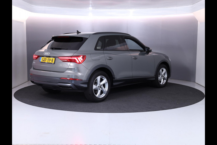 Audi Q3 35 TFSI Advanced Edition 150 pk S-tronic | Verlengde garantie | Navigatie | Parkeersensoren (Park assist) | Achteruitrijcamera | LED koplampen | Stoelverwarming |