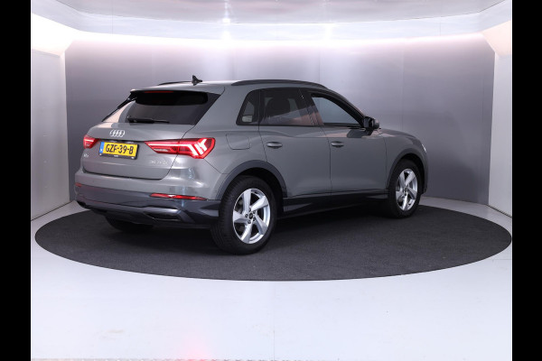 Audi Q3 35 TFSI Advanced Edition 150 pk S-tronic | Verlengde garantie | Navigatie | Parkeersensoren (Park assist) | Achteruitrijcamera | LED koplampen | Stoelverwarming |