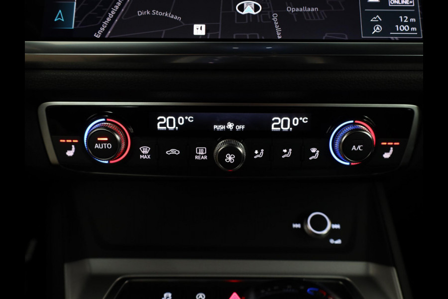 Audi Q3 35 TFSI Advanced Edition 150 pk S-tronic | Verlengde garantie | Navigatie | Parkeersensoren (Park assist) | Achteruitrijcamera | LED koplampen | Stoelverwarming |