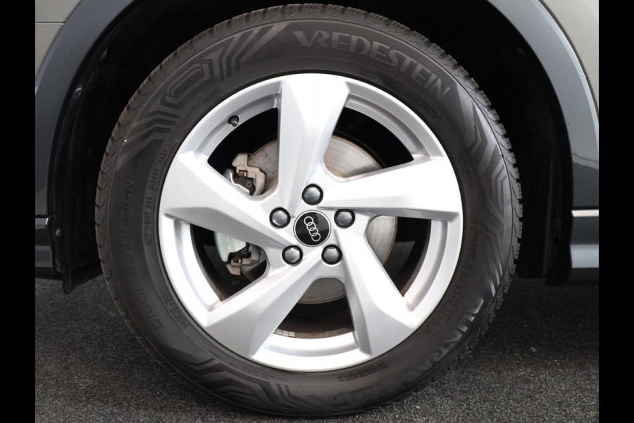 Audi Q3 35 TFSI Advanced Edition 150 pk S-tronic | Verlengde garantie | Navigatie | Parkeersensoren (Park assist) | Achteruitrijcamera | LED koplampen | Stoelverwarming |
