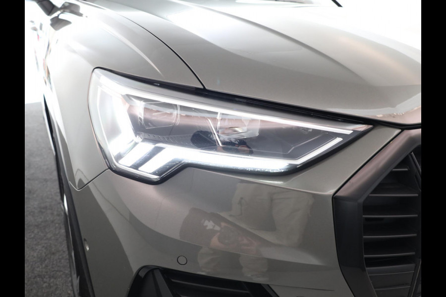 Audi Q3 35 TFSI Advanced Edition 150 pk S-tronic | Verlengde garantie | Navigatie | Parkeersensoren (Park assist) | Achteruitrijcamera | LED koplampen | Stoelverwarming |