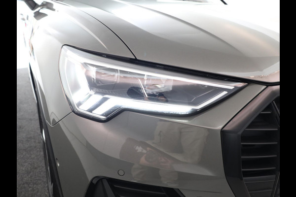 Audi Q3 35 TFSI Advanced Edition 150 pk S-tronic | Verlengde garantie | Navigatie | Parkeersensoren (Park assist) | Achteruitrijcamera | LED koplampen | Stoelverwarming |