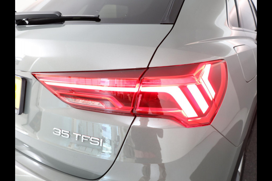 Audi Q3 35 TFSI Advanced Edition 150 pk S-tronic | Verlengde garantie | Navigatie | Parkeersensoren (Park assist) | Achteruitrijcamera | LED koplampen | Stoelverwarming |