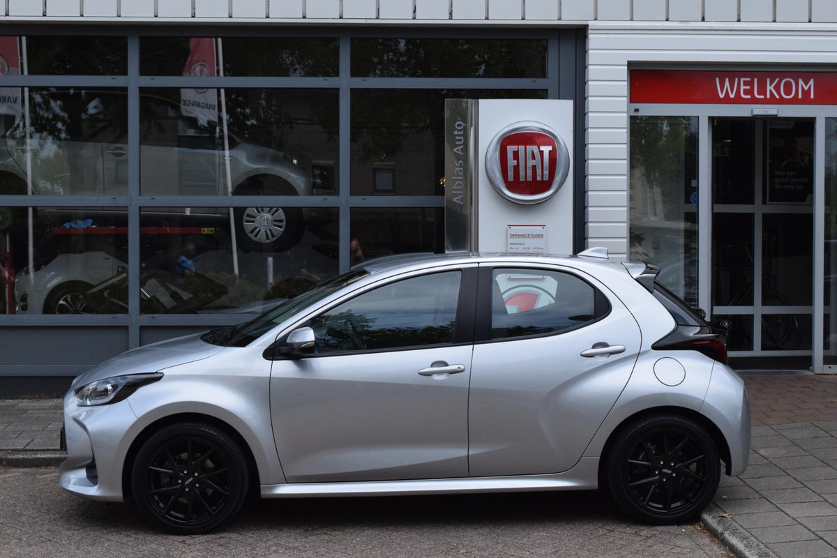 Toyota Yaris 1.5 Hybrid Active|Nav|Cam.|17"|Stoelverw.