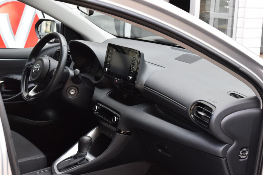Toyota Yaris 1.5 Hybrid Active|Nav|Cam.|17"|Stoelverw.