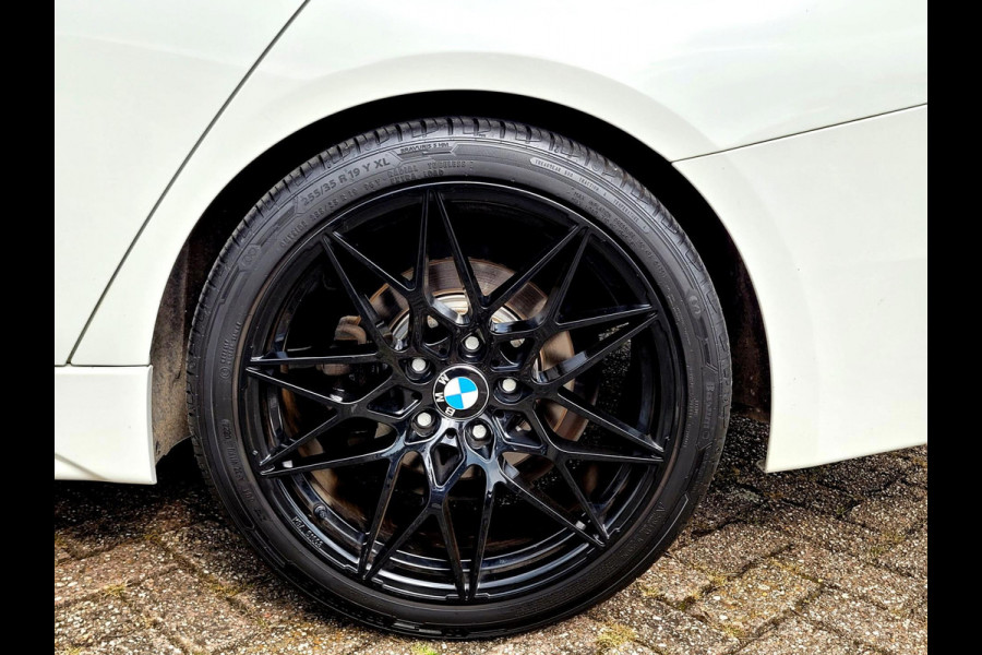 BMW 3 Serie Touring 320i M-Sport, Camera, Alcantara, LED (Dealer-onderhouden) - Keramische coating