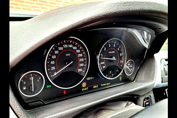 BMW 3 Serie Touring 320i M-Sport, Camera, Alcantara, LED (Dealer-onderhouden) - Keramische coating