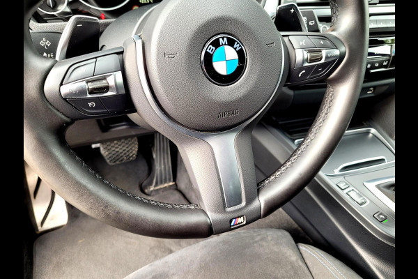 BMW 3 Serie Touring 320i M-Sport, Camera, Alcantara, LED (Dealer-onderhouden) - Keramische coating