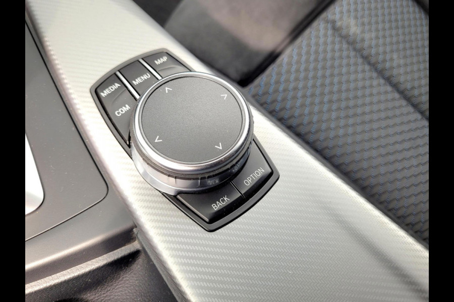 BMW 3 Serie Touring 320i M-Sport, Camera, Alcantara, LED (Dealer-onderhouden) - Keramische coating