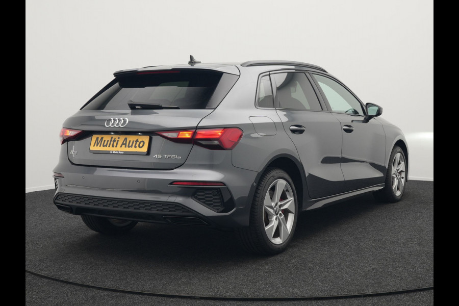Audi A3 Sportback 45 TFSI e S-Line Plug In Hybrid 245 pk PHEV | Adaptive Cruise | Carplay | Camera | Navigatie | Keyless | Sportstoelen | Dode Hoek |  Digitale Cockpit |