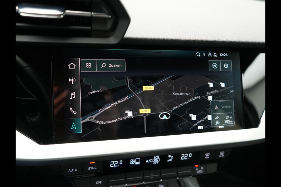 Audi A3 Sportback 45 TFSI e S-Line Plug In Hybrid 245 pk PHEV | Adaptive Cruise | Carplay | Camera | Navigatie | Keyless | Sportstoelen | Dode Hoek |  Digitale Cockpit |