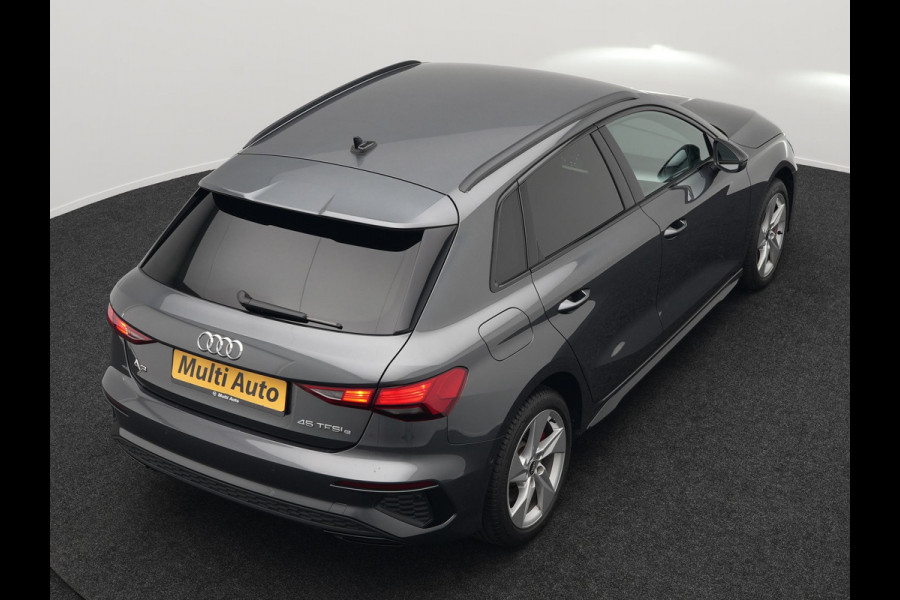 Audi A3 Sportback 45 TFSI e S-Line Plug In Hybrid 245 pk PHEV | Adaptive Cruise | Carplay | Camera | Navigatie | Keyless | Sportstoelen | Dode Hoek |  Digitale Cockpit |