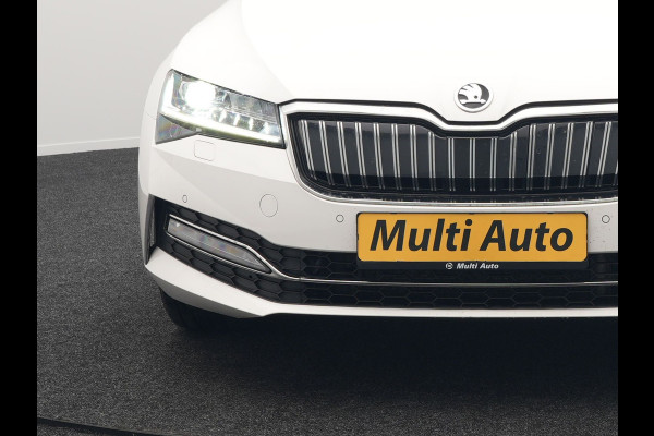 Škoda Superb 1.4 TSI iV Business Edition Plus Plug In Hybrid 218pk PHEV | Trekhaak af Fabriek | Adaptive Cruise | Carplay | Electrische Sportstoelen met Memory |  Keyless |  Chrystal Led |