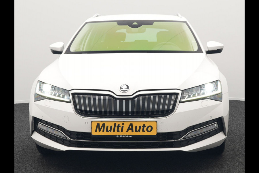 Škoda Superb 1.4 TSI iV Business Edition Plus Plug In Hybrid 218pk PHEV | Trekhaak af Fabriek | Adaptive Cruise | Carplay | Electrische Sportstoelen met Memory |  Keyless |  Chrystal Led |
