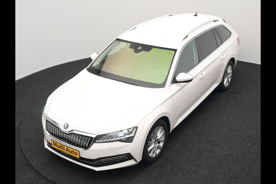 Škoda Superb 1.4 TSI iV Business Edition Plus Plug In Hybrid 218pk PHEV | Trekhaak af Fabriek | Adaptive Cruise | Carplay | Electrische Sportstoelen met Memory |  Keyless |  Chrystal Led |
