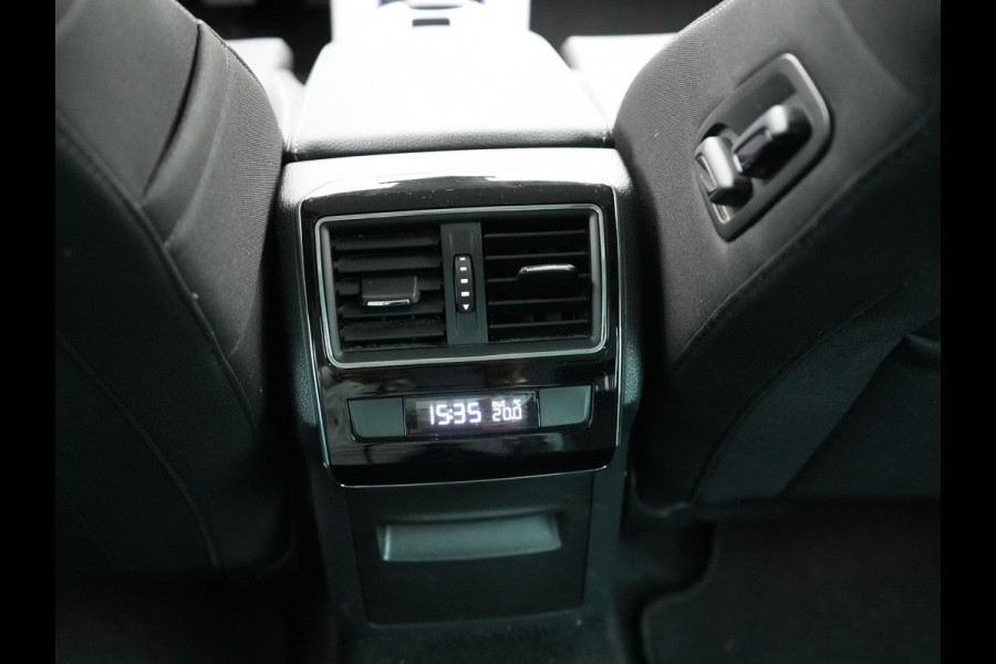 Škoda Superb 1.4 TSI iV Business Edition Plus Plug In Hybrid 218pk PHEV | Trekhaak af Fabriek | Adaptive Cruise | Carplay | Electrische Sportstoelen met Memory |  Keyless |  Chrystal Led |