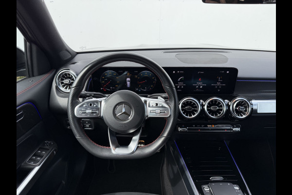 Mercedes-Benz Glb 200 Business Solution AMG | Pano | Trekhaak | ACC | 360* Camera | LED | DAB+ | 19 inch