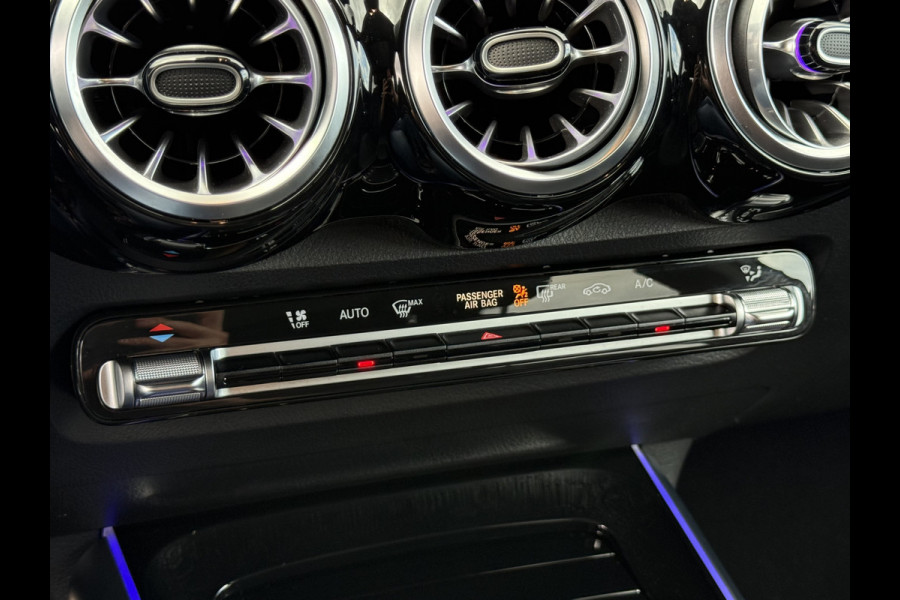 Mercedes-Benz Glb 200 Business Solution AMG | Pano | Trekhaak | ACC | 360* Camera | LED | DAB+ | 19 inch
